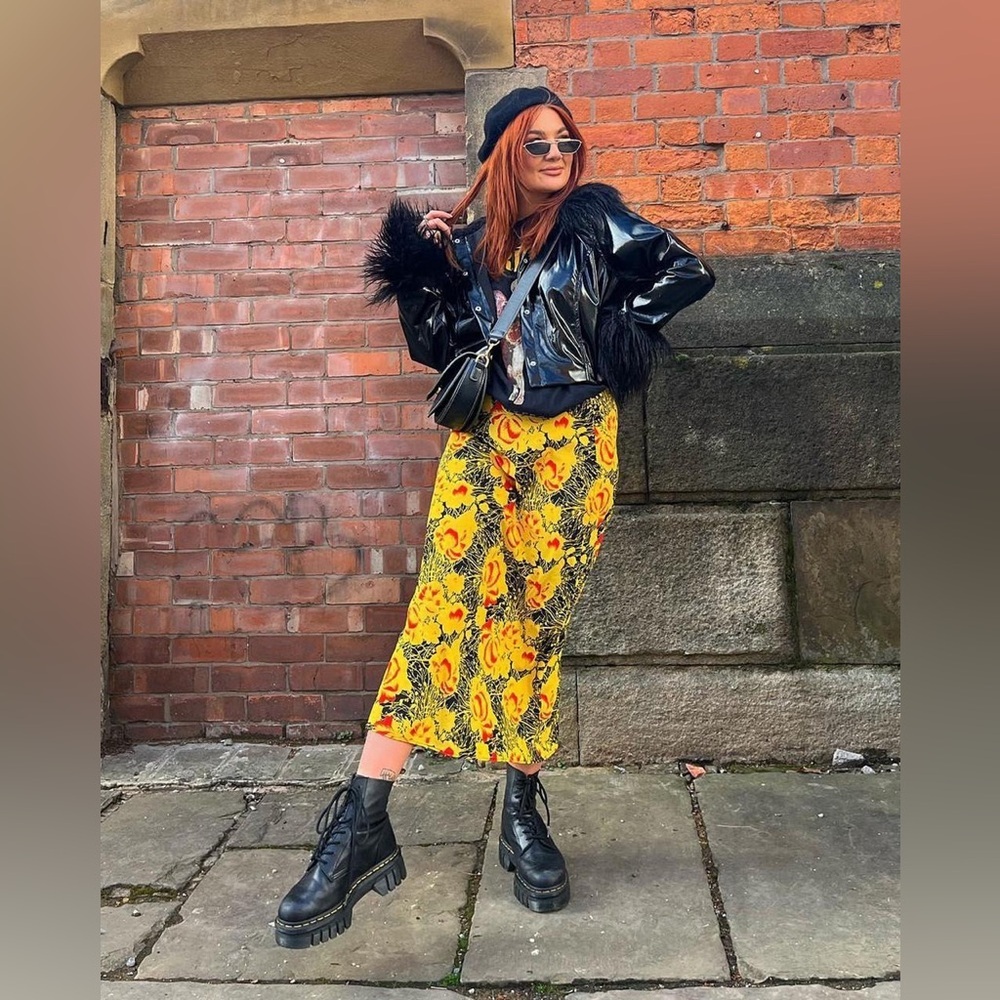 Dr. Martens Black Chunky Sole Boots - Picture 2 of 16